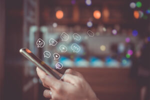 TikTokは時間が経ってからバズることもある?バズる時間は深夜や夜中が多い?