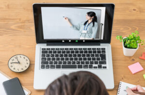 ウェビナー とは？メリットや効果的に行うポイントを解説！