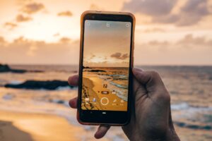 TikTokマーケティングとは?企業の成功事例や戦略の立て方・手法を解説