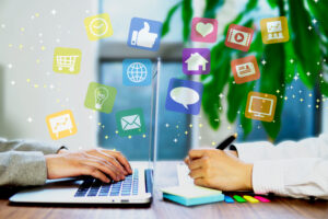 公式LINEの作り方を解説！個人・法人の成功事例やアカウントの種類も