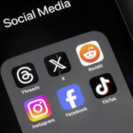 TikTokとインスタを連携させるには?連携方法やメリットを解説!