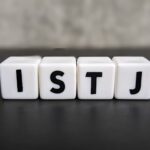 【MBTI診断】 ISTJ（管理者）の特徴と強み・弱みは？自己分析と活用法をご紹介